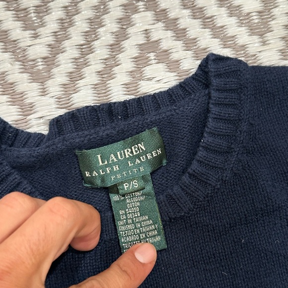 Vintage Lauren Ralph Lauren Crest Logo Sweater Navy - Picture 3 of 4